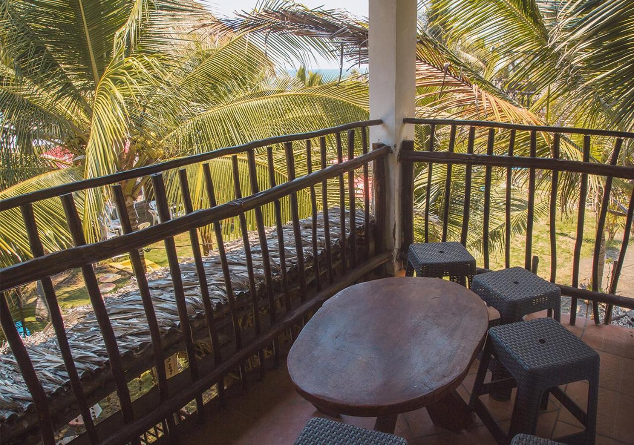 Marbella Eco Lodge Monterrico Eksteriør billede