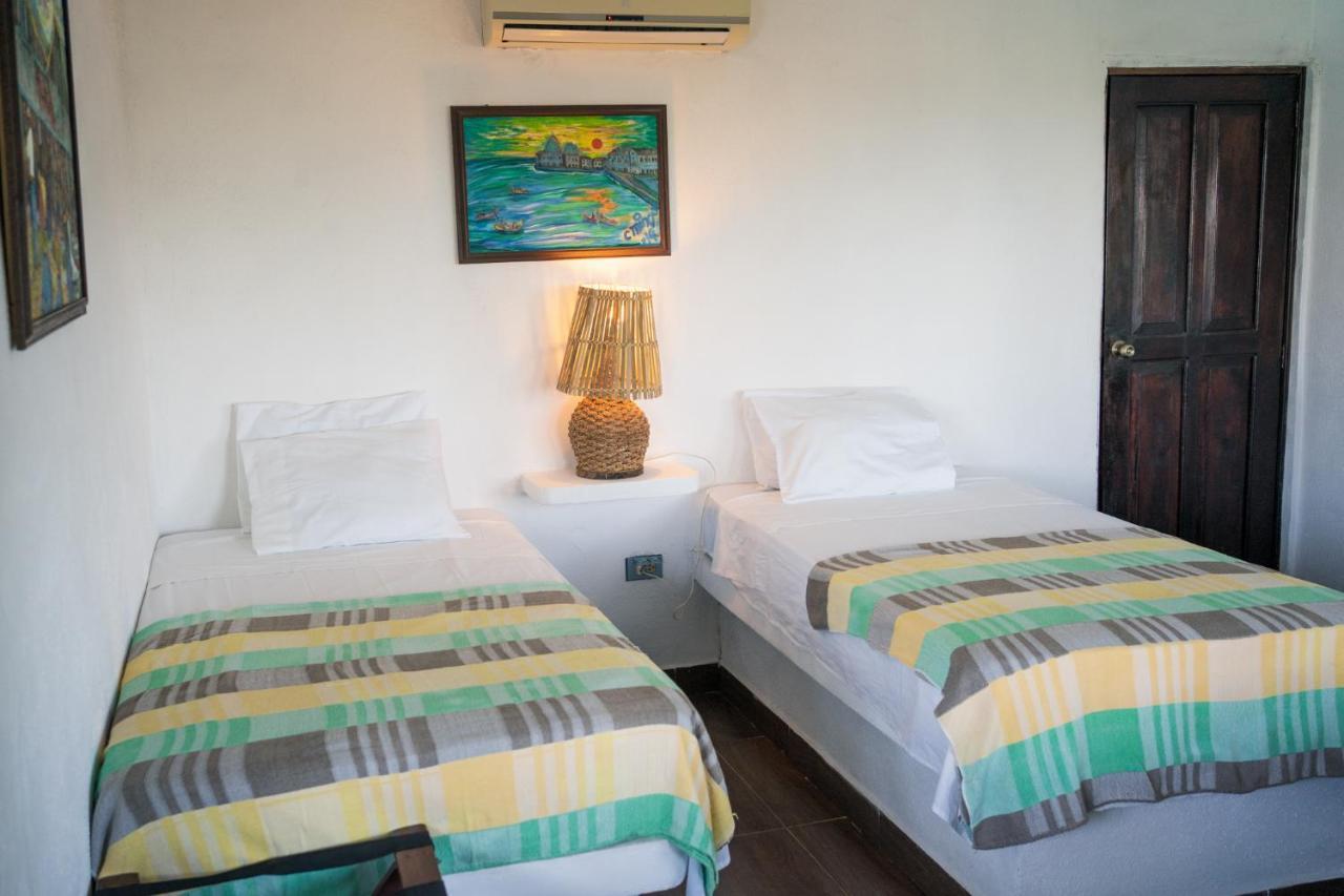 Marbella Eco Lodge Monterrico Eksteriør billede
