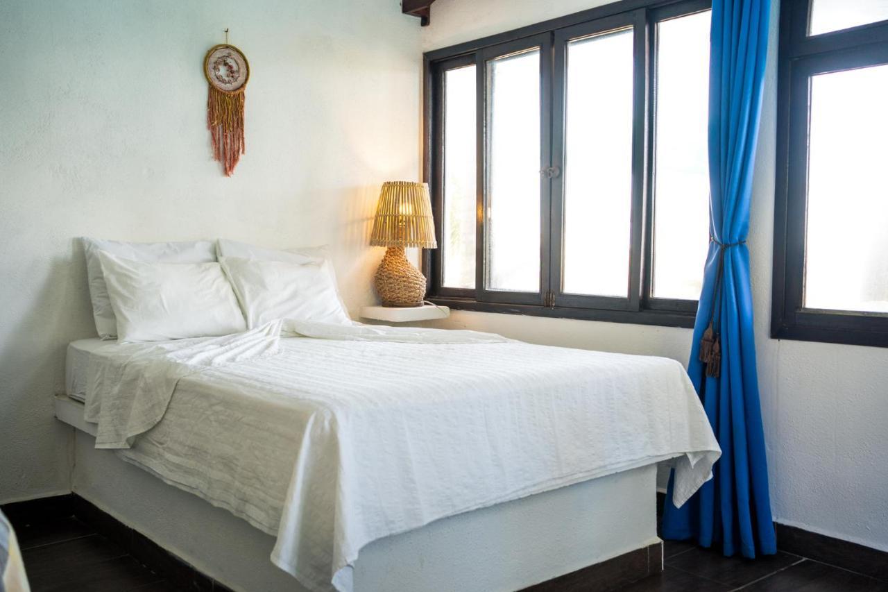 Marbella Eco Lodge Monterrico Eksteriør billede