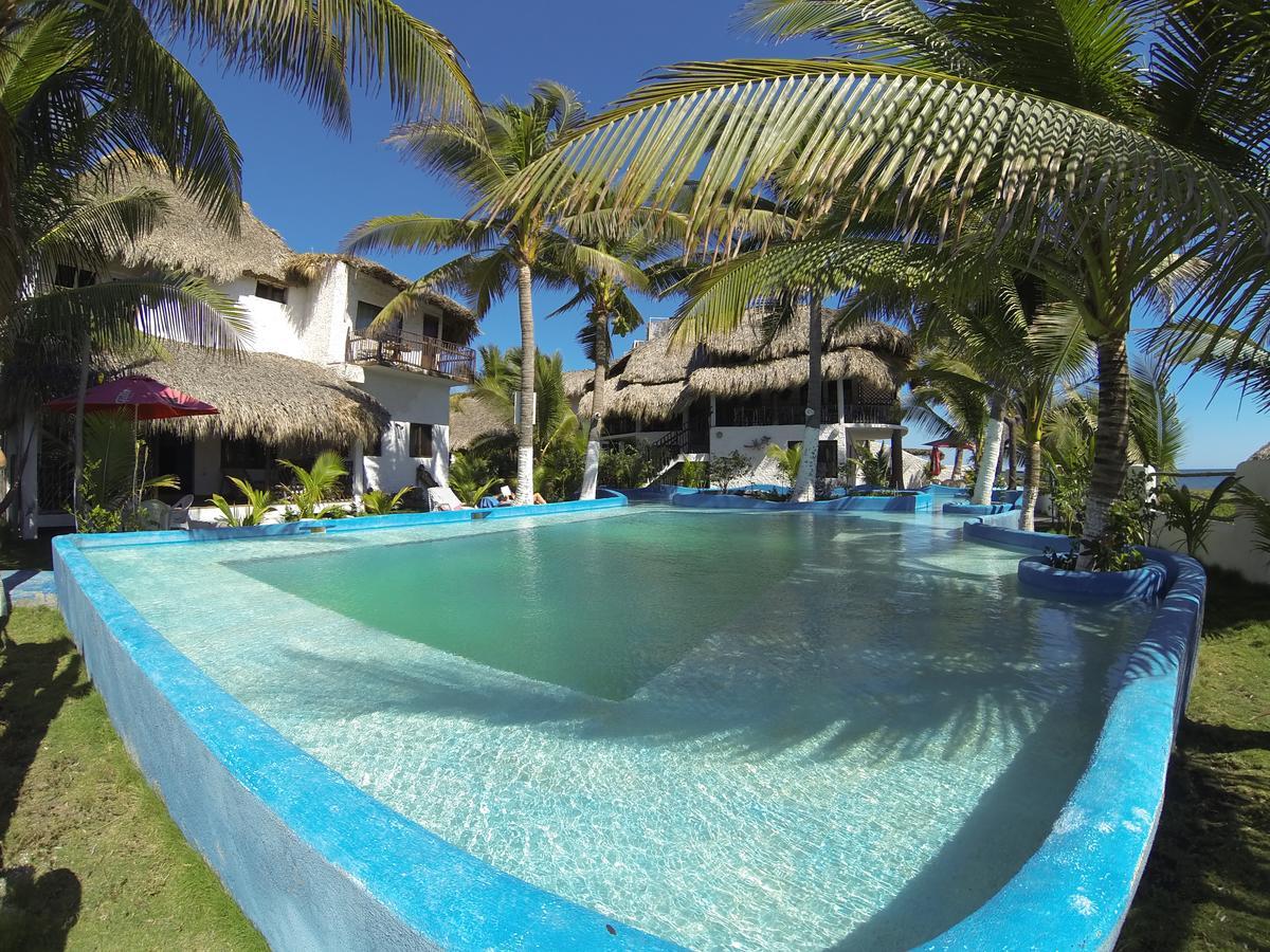 Marbella Eco Lodge Monterrico Eksteriør billede